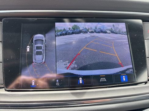 Used 2022 Buick Enclave Premium FWD image 22