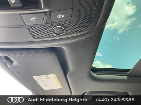 Used 2025 Audi Q3 2.0T Premium w/ Convenience Package image 40