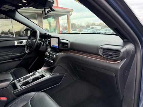 Used 2020 Ford Explorer Limited image 27