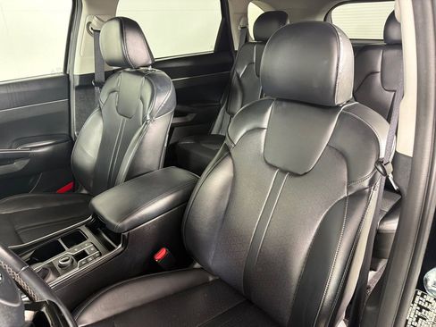 Used 2021 Kia Sorento EX w/ Panoramic Sunroof Package AWD/4WD image 13