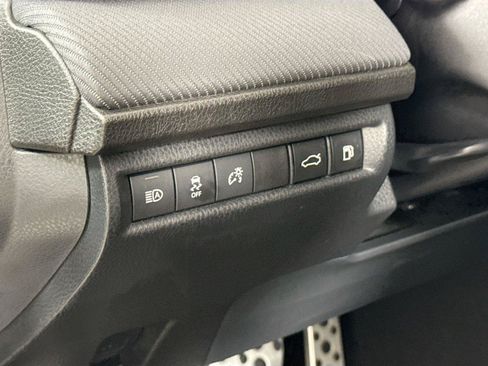 Certified 2025 Toyota Camry SE w/ Multimedia Upgrade Package FWD image 15