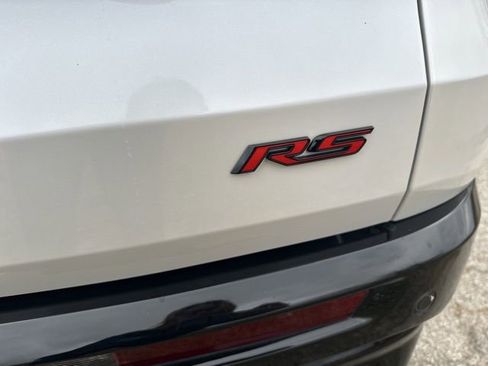 Used 2024 Chevrolet Traverse RS w/ LPO, Floor Liner Package image 15