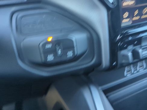 New 2026 RAM 2500 Big Horn AWD/4WD image 25
