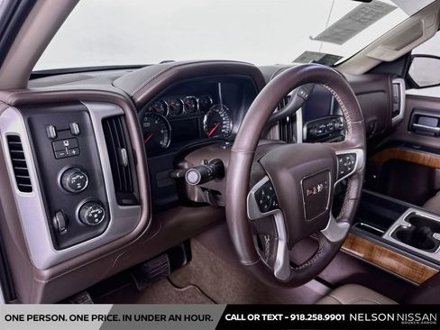 Used 2017 GMC Sierra 1500 SLT AWD/4WD image 9