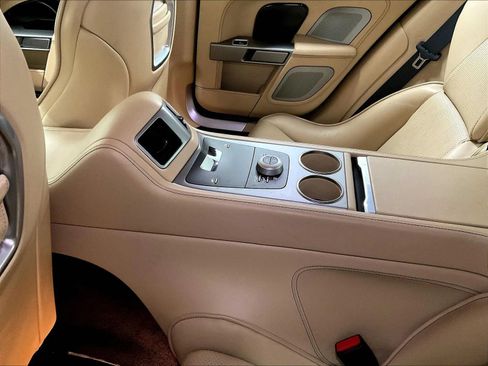 Used 2011 Aston Martin Rapide RWD image 26