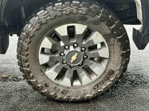 Used 2021 Chevrolet Silverado 2500 Custom w/ Custom Value Package AWD/4WD image 31