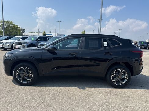 Certified 2024 Chevrolet Trax LT w/ Driver Confidence Package FWD image 6