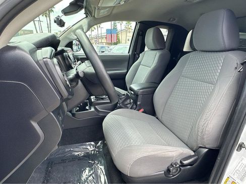 Used 2021 Toyota Tacoma SR RWD image 8