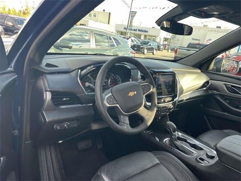 Certified 2023 Chevrolet Traverse LT image 19