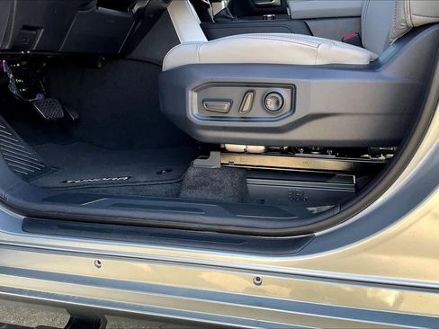 New 2026 Toyota Tundra Limited RWD image 20