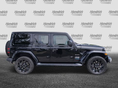 Used 2021 Jeep Wrangler Unlimited Sahara image 10