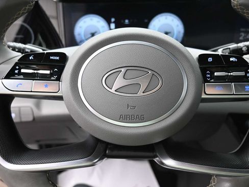Used 2024 Hyundai Elantra SEL w/ Convenience Package FWD image 6