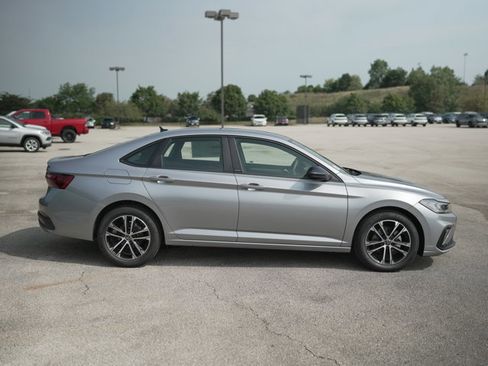 New 2025 Volkswagen Jetta Sport FWD image 9