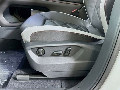 New 2026 Volkswagen Atlas Peak Edition AWD/4WD image 18