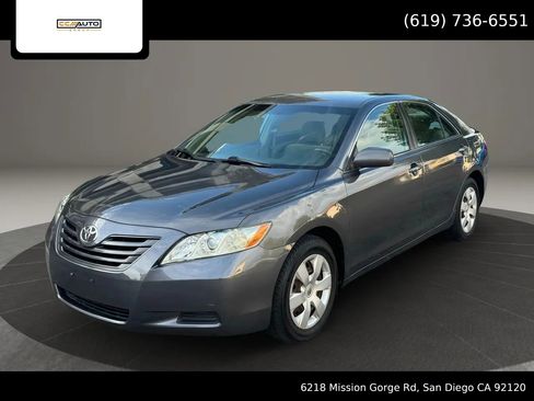 Used 2007 Toyota Camry LE image 1