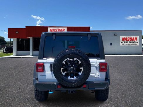 Used 2024 Jeep Wrangler Unlimited Rubicon 4xe AWD/4WD image 5