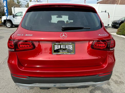 Used 2020 Mercedes-Benz GLC 300 4MATIC image 4