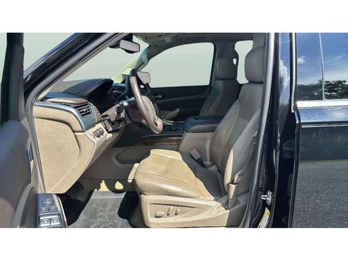 Used 2016 Chevrolet Suburban LT AWD/4WD image 13