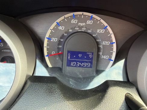 Used 2010 Honda Fit image 6
