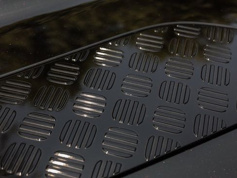 Used 2024 Land Rover Defender 130 V8 image 42