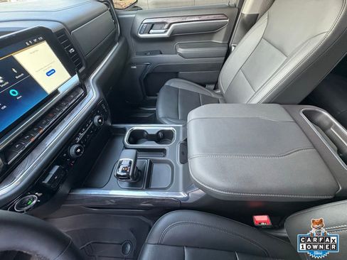 Used 2024 Chevrolet Silverado 1500 LTZ w/ Z71 Off-Road Package AWD/4WD image 21