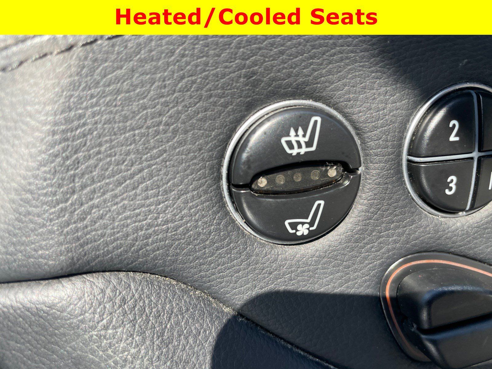 Used 2007 Mercedes-Benz SL 550 image 19