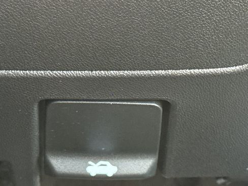 Used 2024 Chevrolet Malibu LT FWD image 20
