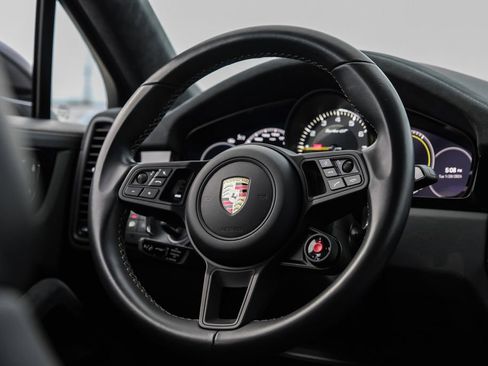 Used 2023 Porsche Cayenne Turbo GT image 15