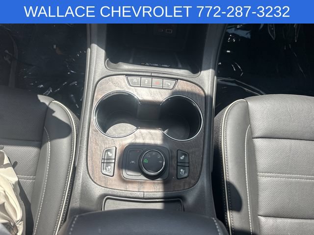 Used 2023 GMC Acadia Denali w/ Black Diamond Edition AWD/4WD image 18