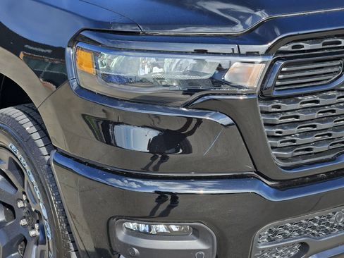 New 2026 RAM 1500 Express AWD/4WD image 9