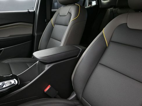 New 2026 Chevrolet Trax ACTIV w/ Driver Confidence Package image 14