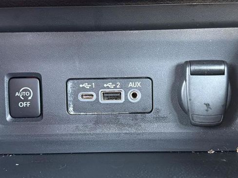 Certified 2025 Nissan Sentra SV w/ All-Weather Package FWD image 6