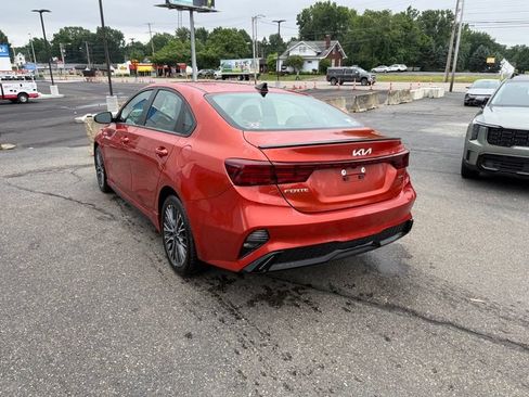 Certified 2023 Kia Forte GT-Line FWD image 6