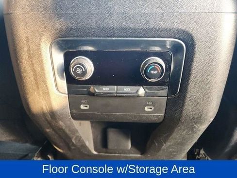 Used 2021 Chevrolet Suburban LS image 20