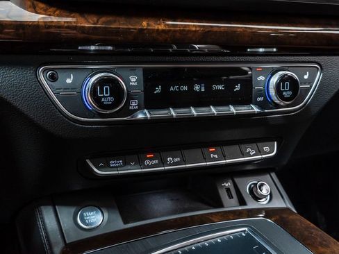 Used 2019 Audi Q5 2.0T Premium Plus w/ Premium Plus Package AWD/4WD image 18