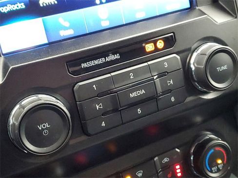 Used 2021 Ford F250 XLT w/ XLT Premium Package image 18