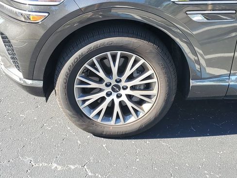 Used 2025 Genesis GV80 2.5T image 11