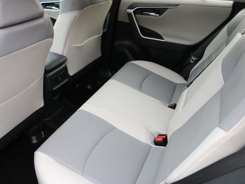 Used 2024 Toyota RAV4 Limited w/ Advanced Technology Package FWD image 34