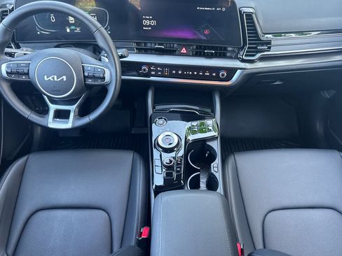 Used 2025 Kia Sportage EX image 12
