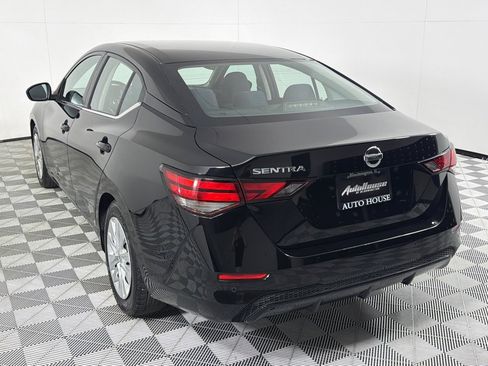 Used 2022 Nissan Sentra S image 7