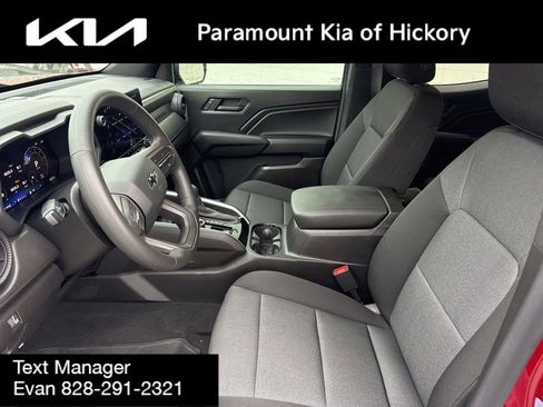 Used 2026 Chevrolet Colorado Trail Boss AWD/4WD image 20