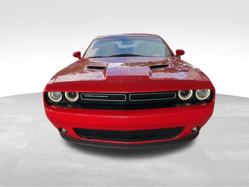 Used 2018 Dodge Challenger SXT Plus image 12