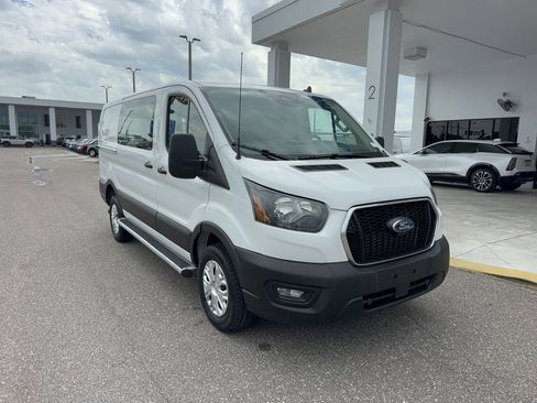 Certified 2025 Ford Transit 250 Low Roof w/ Exterior Upgrade Package RWD image 4