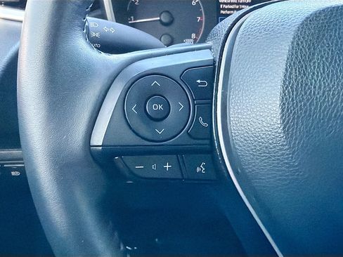 Used 2023 Toyota Corolla SE w/ SE Premium Package image 34