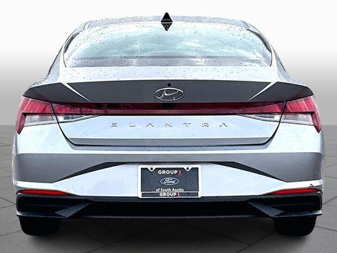 Used 2023 Hyundai Elantra SEL w/ Cargo Package image 6