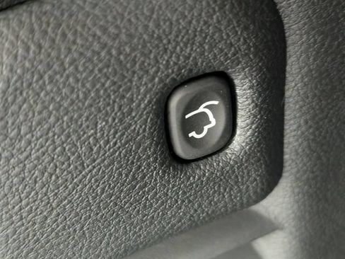 Used 2021 Dodge Durango SRT w/ Trailer Tow Group IV AWD/4WD image 32