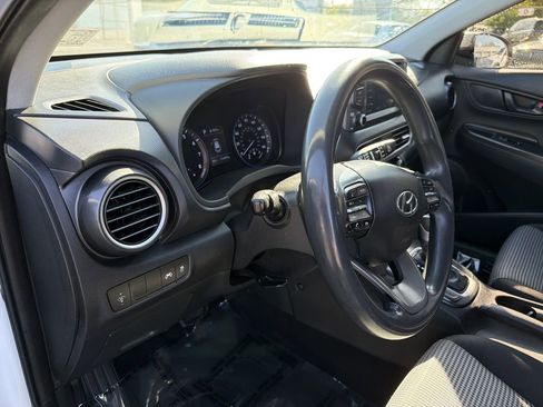 Used 2020 Hyundai Kona SE FWD image 20