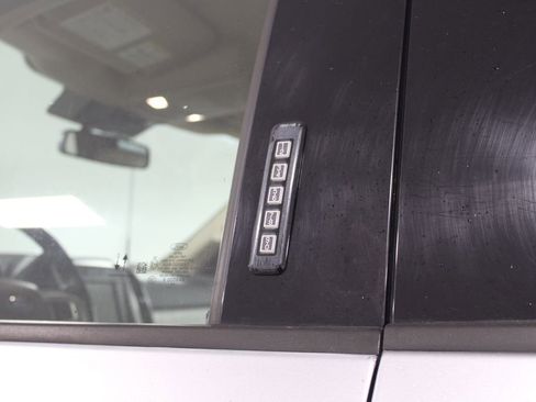 Used 2021 Ford F250 Lariat w/ Lariat Ultimate Package image 17