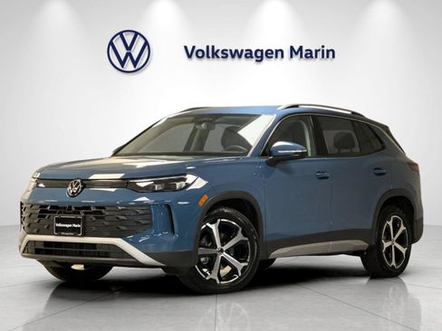 New 2026 Volkswagen Tiguan SE FWD image 1
