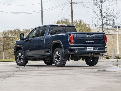 Used 2020 GMC Sierra 3500 AT4 w/ Technology Package image 3
